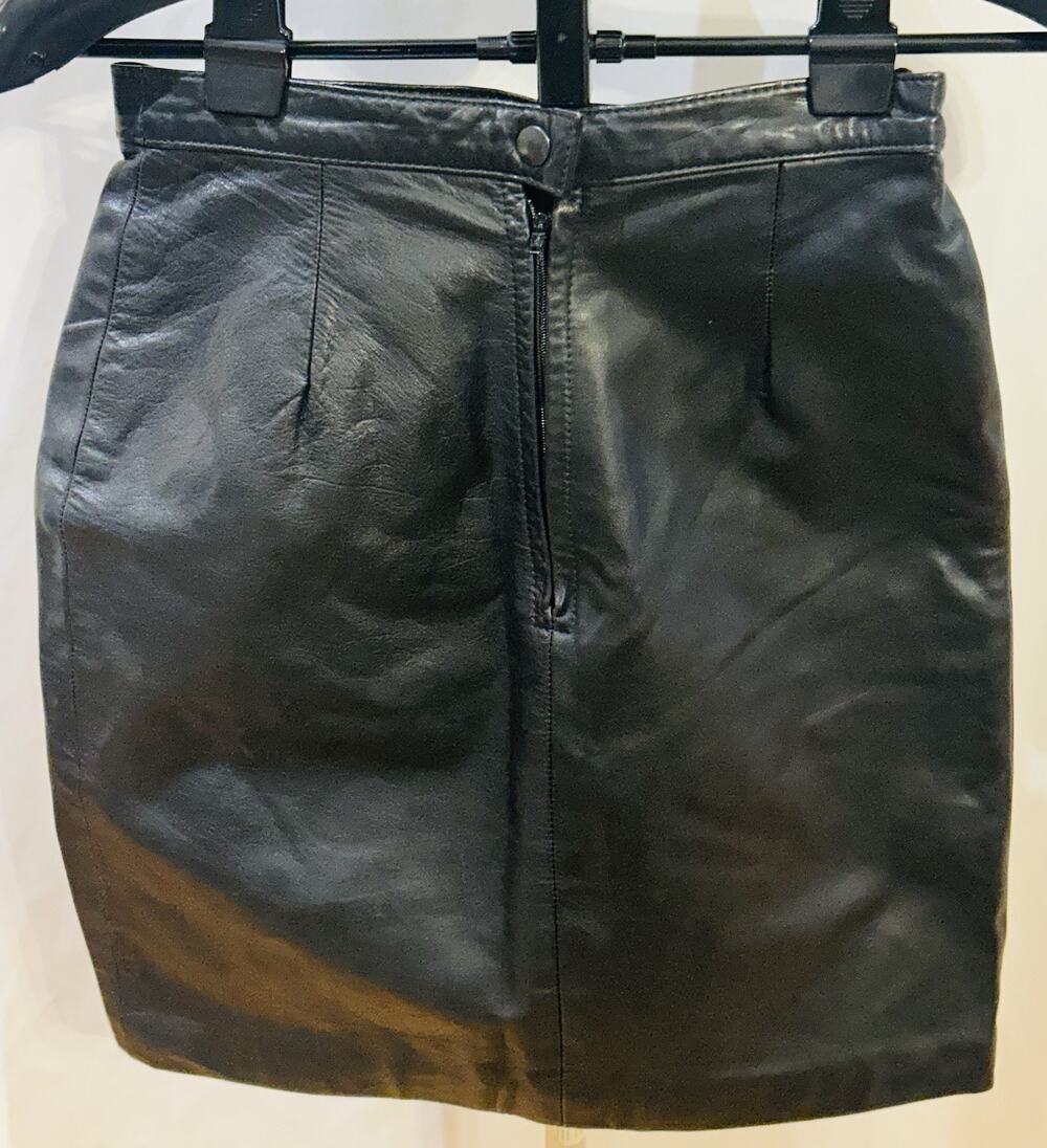 Amati Black Leather Mini Skirt size 6